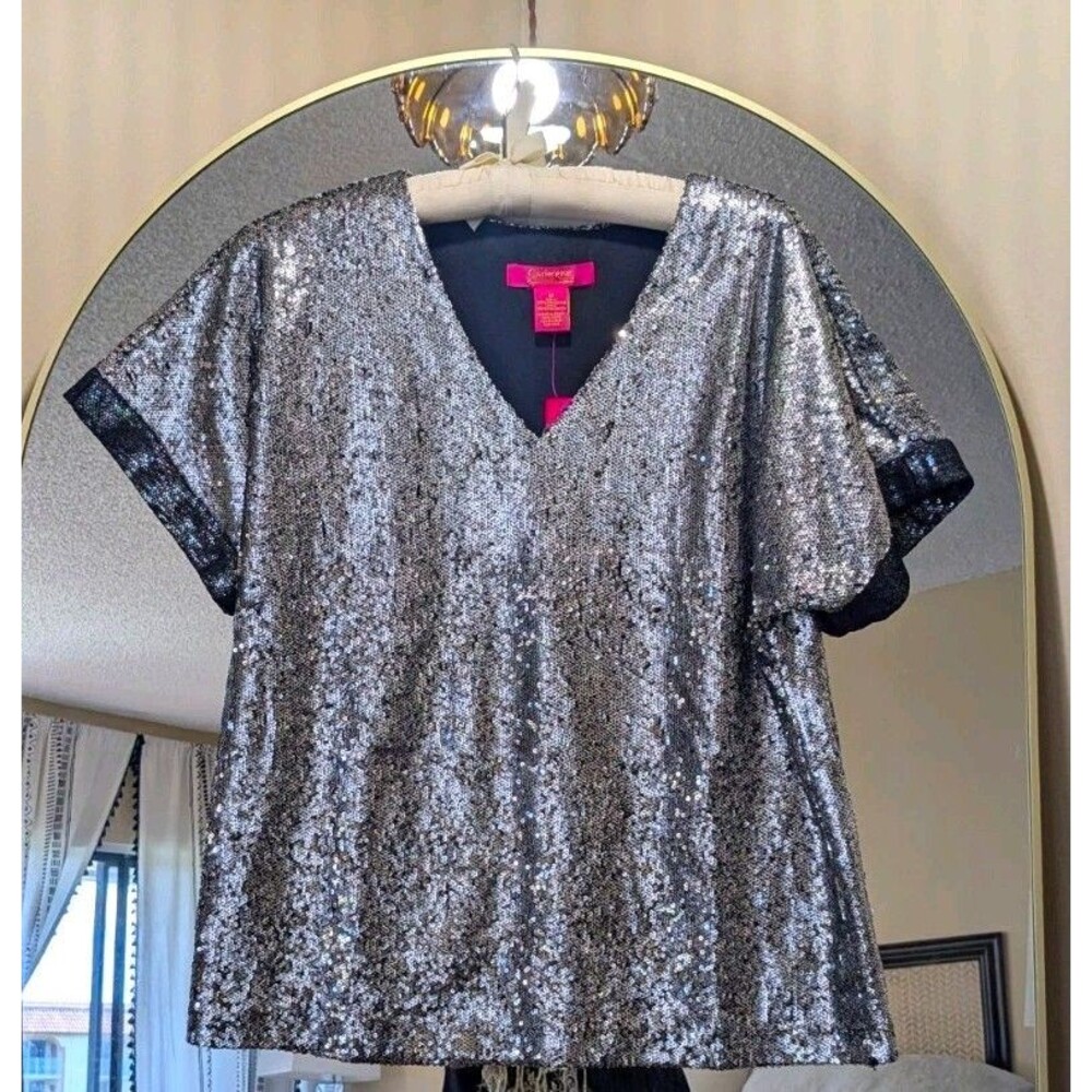 Catherine Malandrino NWT Silver Sequin V-Neck Short Sleeve Blouse M